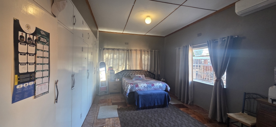 5 Bedroom Property for Sale in Rhodesdene Northern Cape